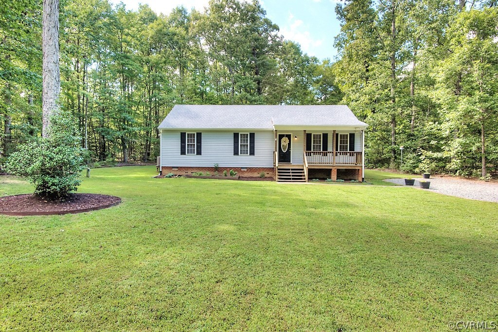 19493 Courtney Road Hanover, VA 23069 - Photo 1 of 30 Welcome to 19493 Courtney Rd!