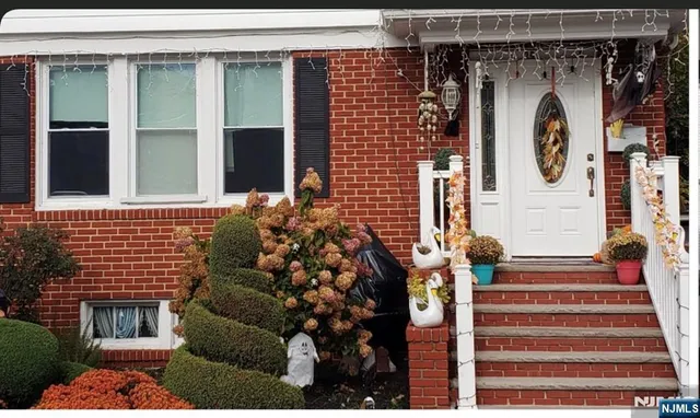 $3,000 | 25 Virginia Avenue, Unit 1, West Orange, NJ 07052