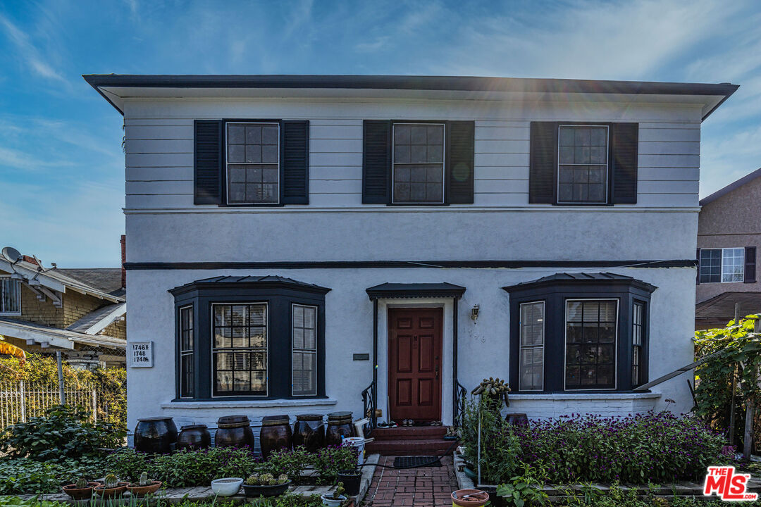 1746 Crenshaw Boulevard Los Angeles, CA 90019 - Photo 3 of 23