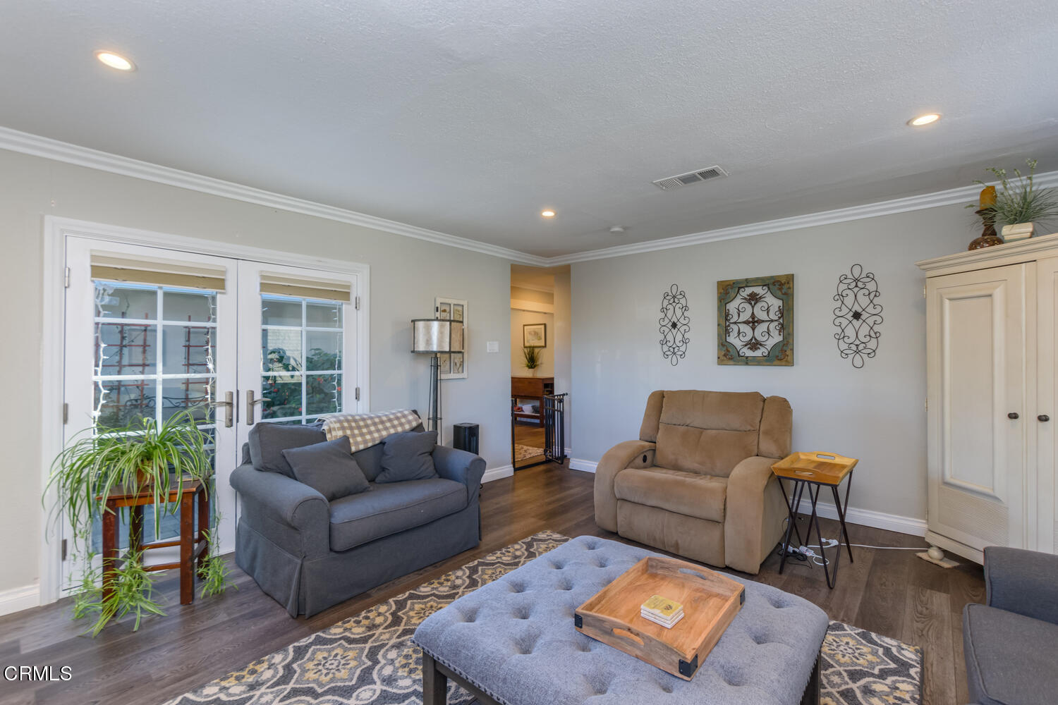 612 West Roderick Avenue Oxnard, CA 93030 - Photo 6 of 26 a living room with furniture and a potted plant