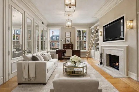 $3,945,000 | 359 Beacon Street, Unit 2, Boston, MA 02116