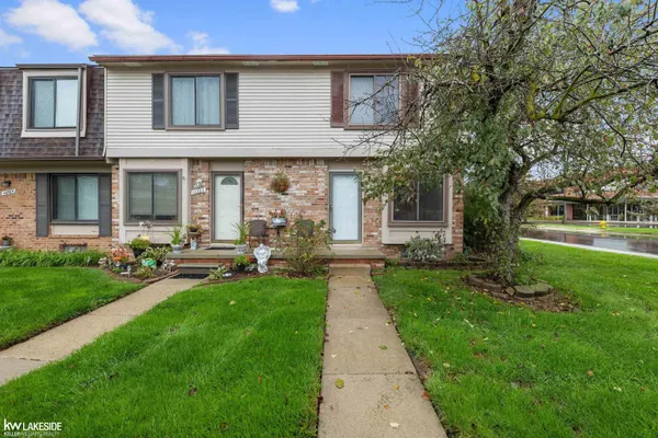$1,600 | 16880 Kingsbrooke Drive, Clinton Township, MI 48038