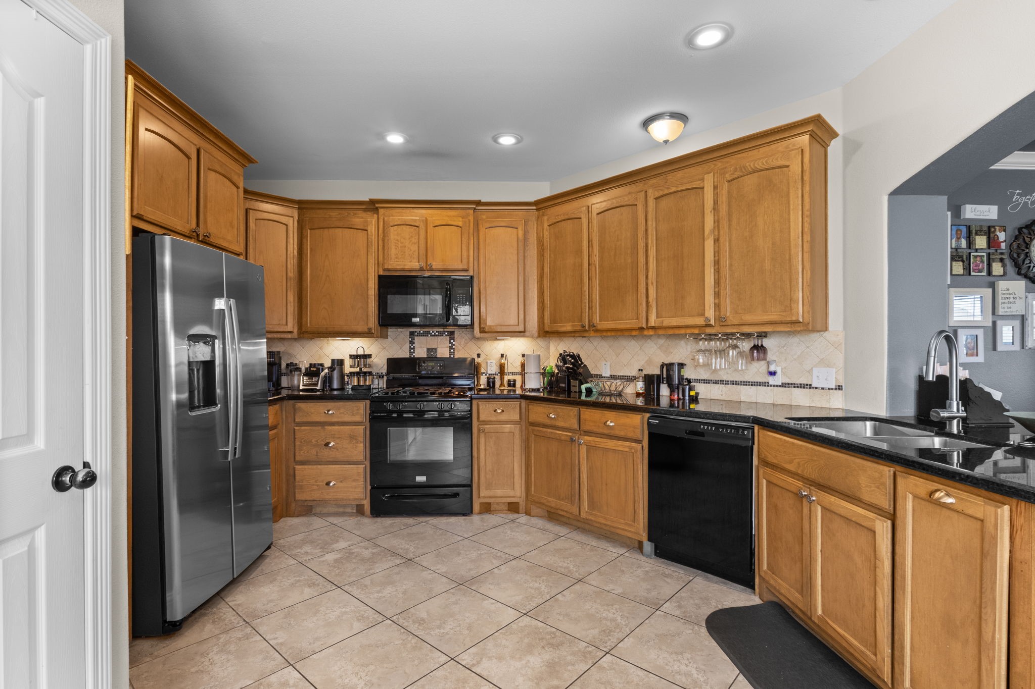 14815 Michelle Lane Beaumont, TX 77713 - Photo 13 of 40