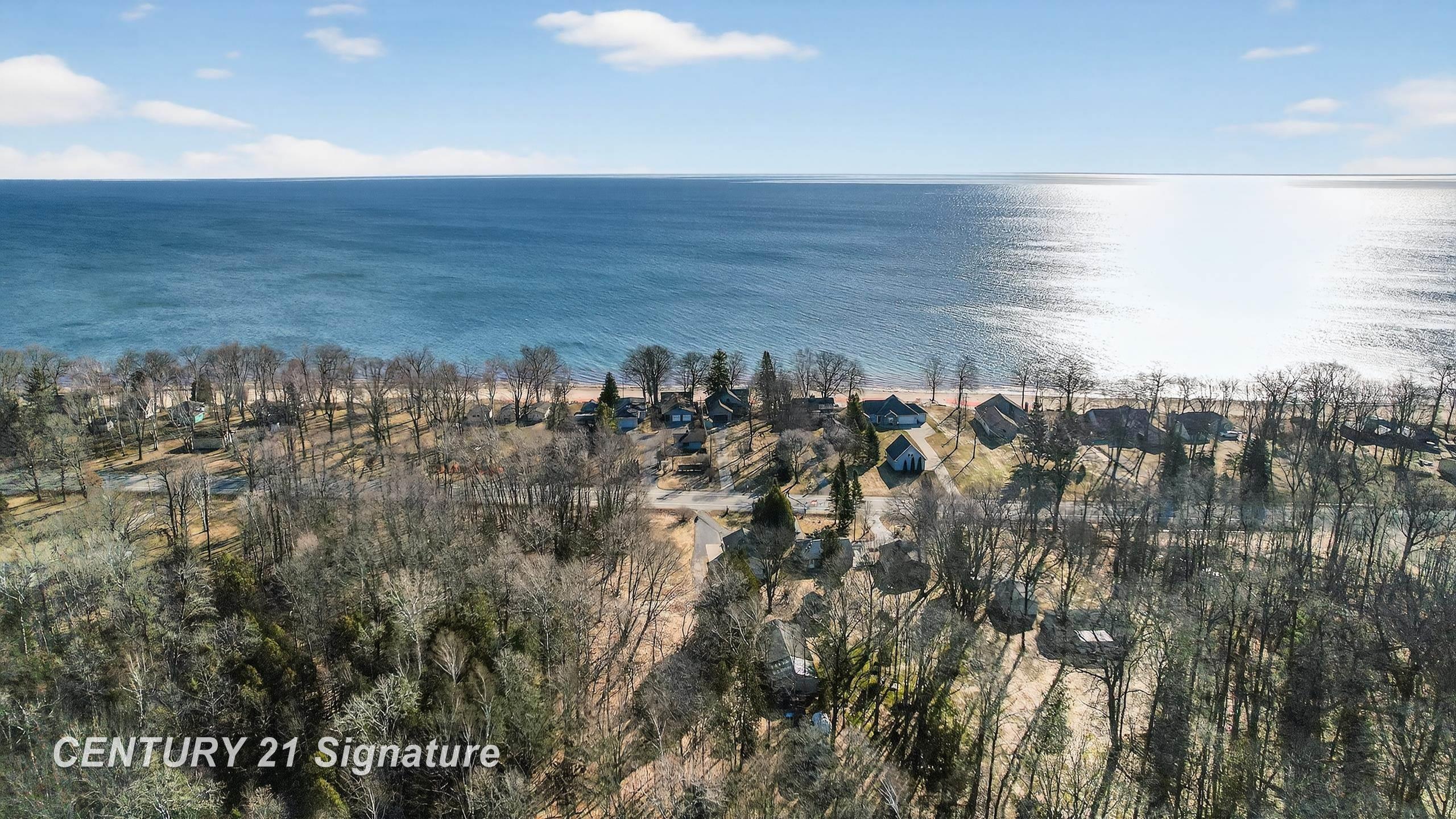 1647 North Huron Road Tawas City, MI 48763 - Photo 8 of 61