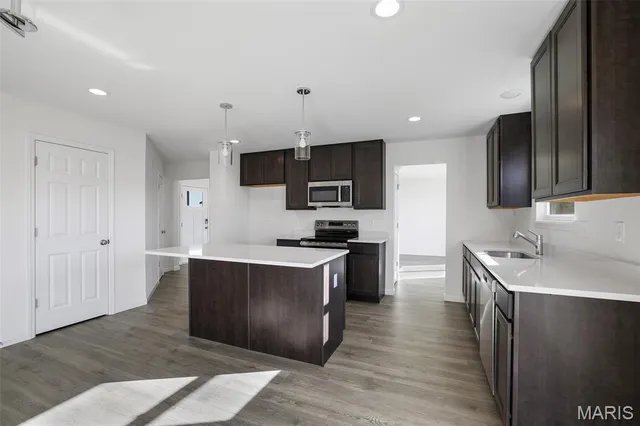 $365,155 | 4352 Bear Rdg Drive, House Springs, MO 63051