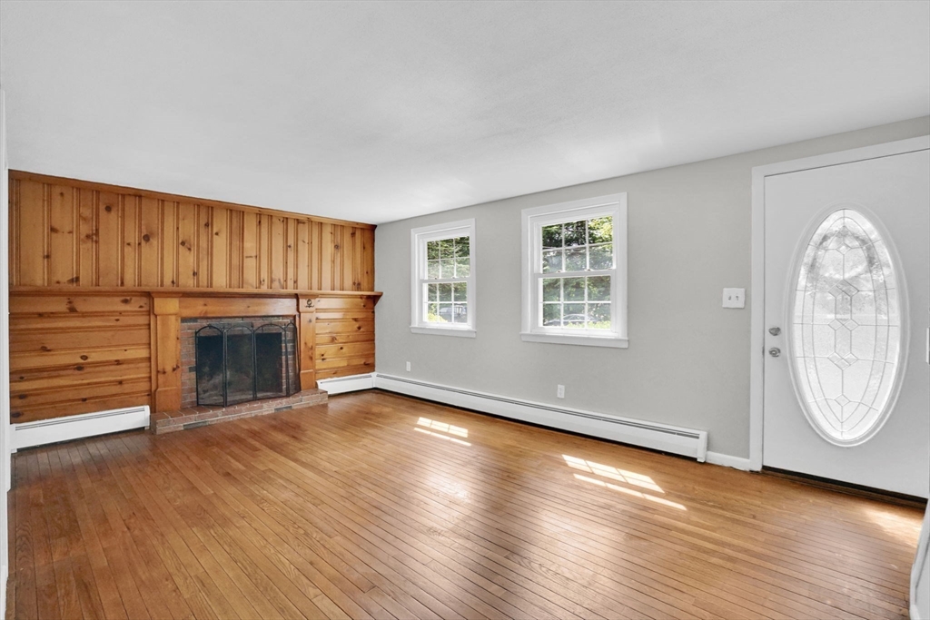 4 Silver Street Monson, MA 01057 - Photo 10 of 29