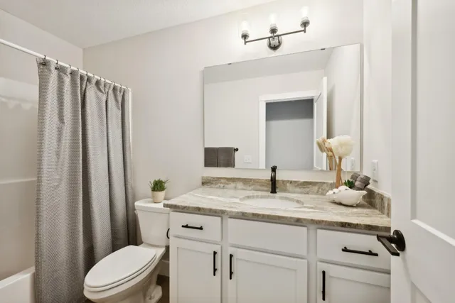 $2,900 | 3411 Douglas Drive North, Crystal, MN 55422