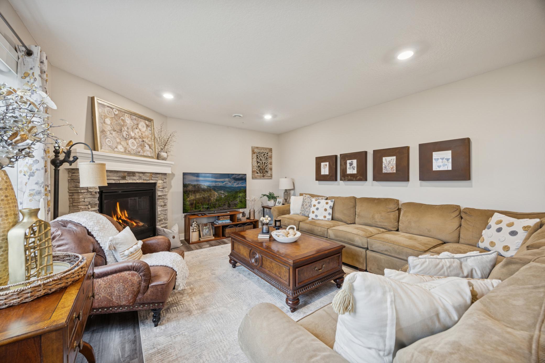 7230 Bay Drive Hugo, MN 55038 - Photo 2 of 37