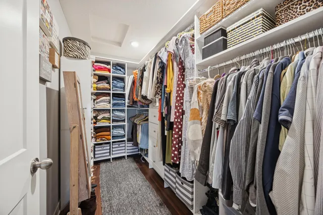 $369,900 | 7230 Bay Drive, Hugo, MN 55038