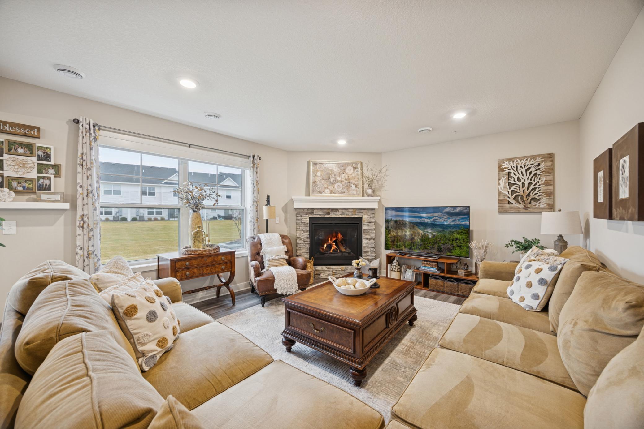 7230 Bay Drive Hugo, MN 55038 - Photo 3 of 37