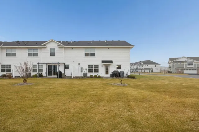 $369,900 | 7230 Bay Drive, Hugo, MN 55038