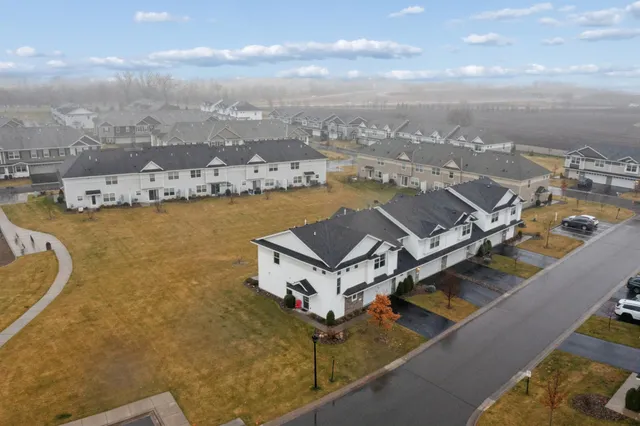 $369,900 | 7230 Bay Drive, Hugo, MN 55038