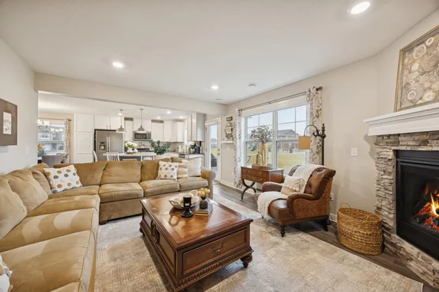 $369,900 | 7230 Bay Drive, Hugo, MN 55038