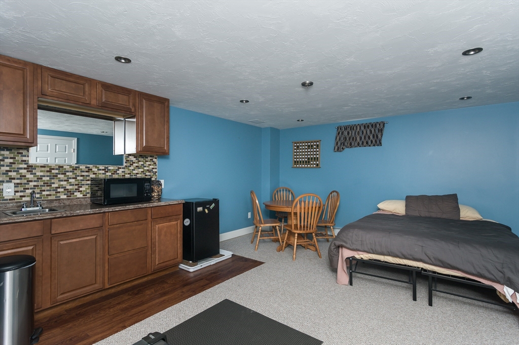 34 Marjorie Lane Rutland, MA 01543 - Photo 25 of 33