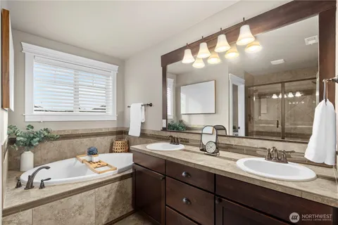 $989,000 | 1803 65th Street Southeast, Auburn, WA 98092