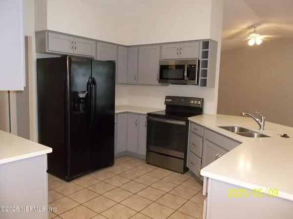 $2,200 | 255 Leatherleaf Drive, Jacksonville, FL 32225