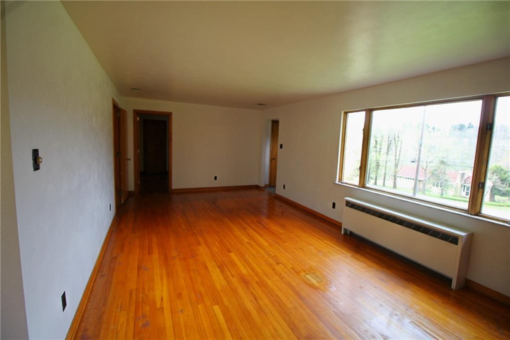 6019 Library Road Bethel Park, PA 15102 - Photo 4 of 24 Gallery Image 4