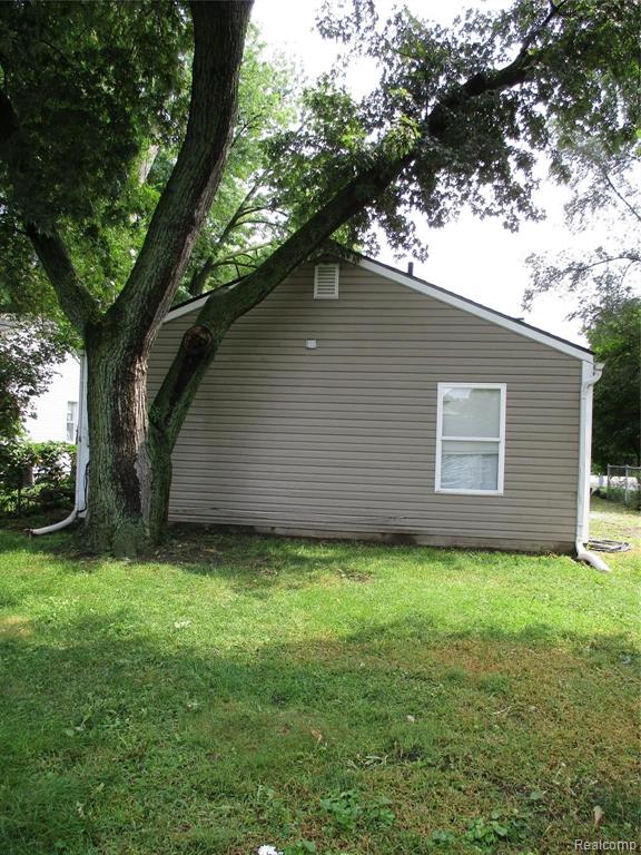 19215 Inkster Road Livonia, MI 48152 - Photo 42 of 43