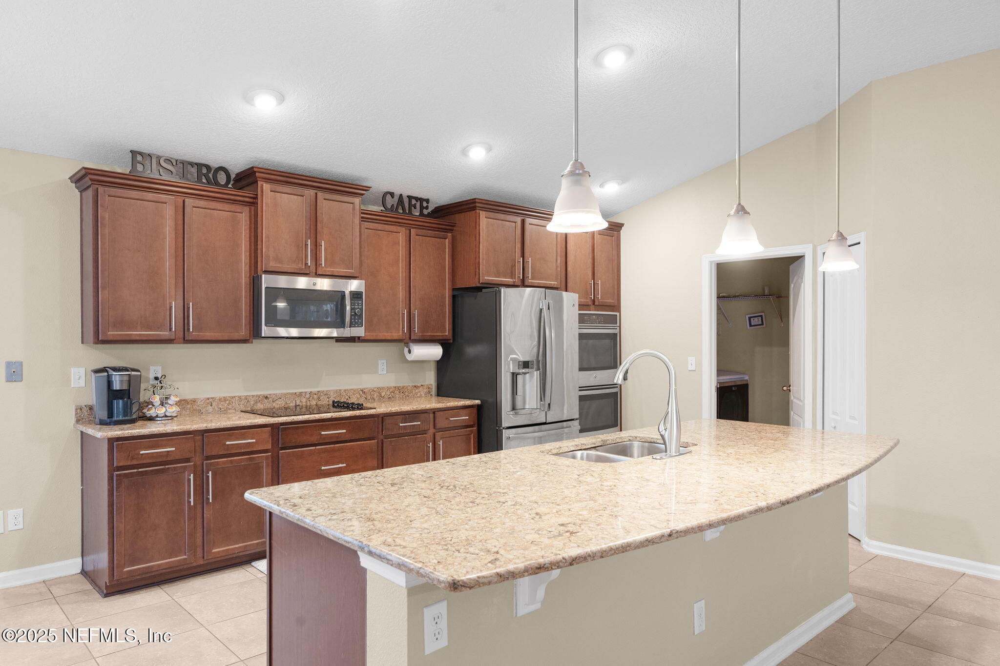 10856 Lothmore Road Jacksonville, FL 32221 - Photo 10 of 26 11-web-or-mls-pbd00518-pbd00520