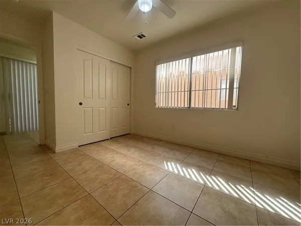 $2,400 | 16 Rising Sun Court, Henderson, NV 89074