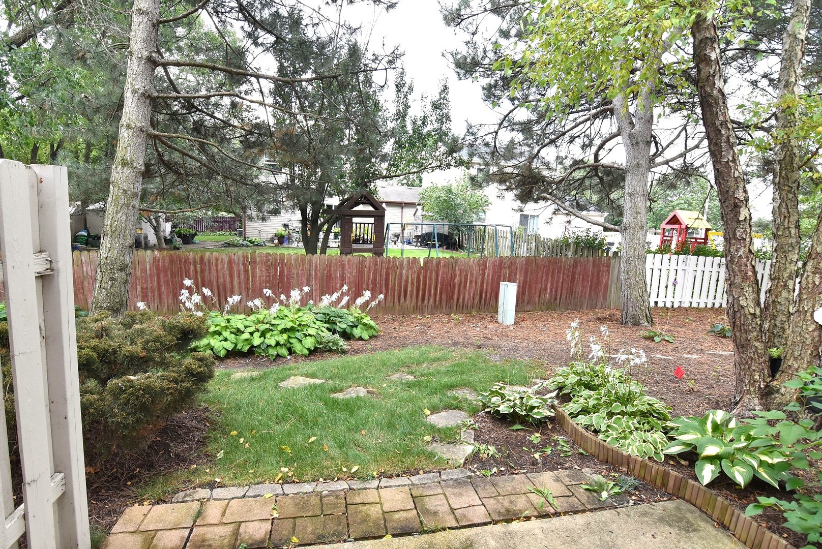 1285 Coldspring Road Carol Stream, IL 60188 - Photo 32 of 35 Gallery Image 32