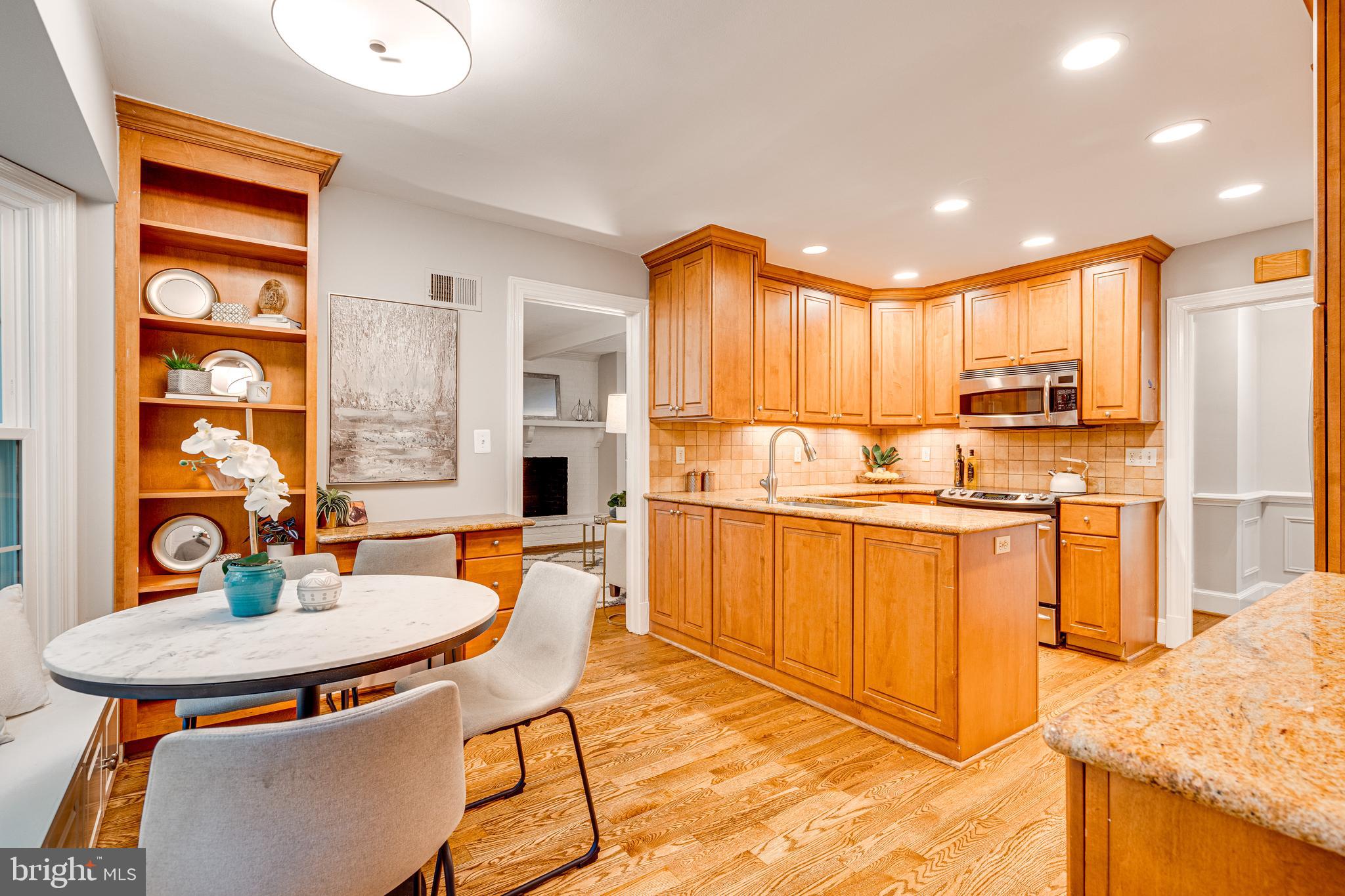 10233 Seven Locks Road Potomac, MD 20854 - Photo 8 of 33 GE Profile Appliances and Under Cabinet Lighting