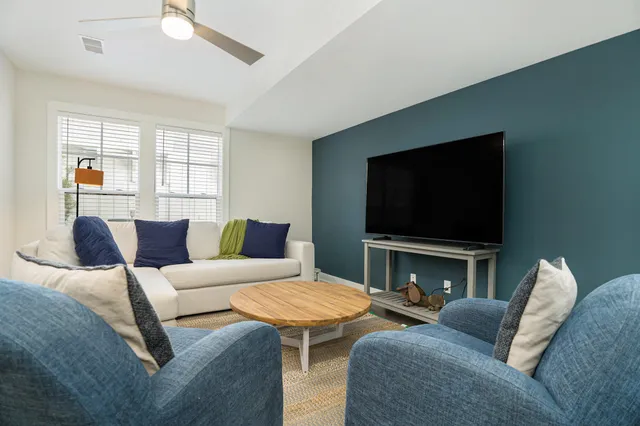 $799,000 | 120 North Barton Street, Unit B, New Buffalo, MI 49117