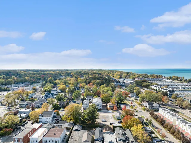 $799,000 | 120 North Barton Street, Unit B, New Buffalo, MI 49117