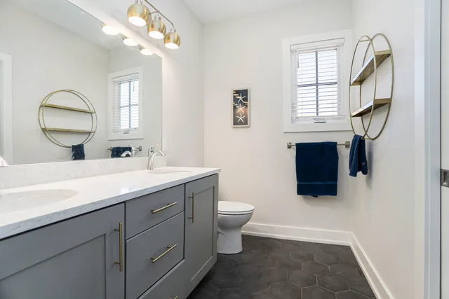 $799,000 | 120 North Barton Street, Unit B, New Buffalo, MI 49117