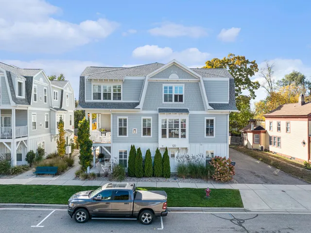 $799,000 | 120 North Barton Street, Unit B, New Buffalo, MI 49117