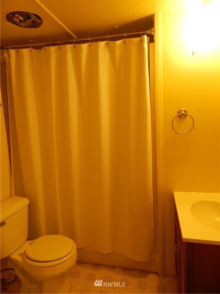 404 South Barr Road Port Angeles, WA 98362 - Photo 11 of 20 Gallery Image 11