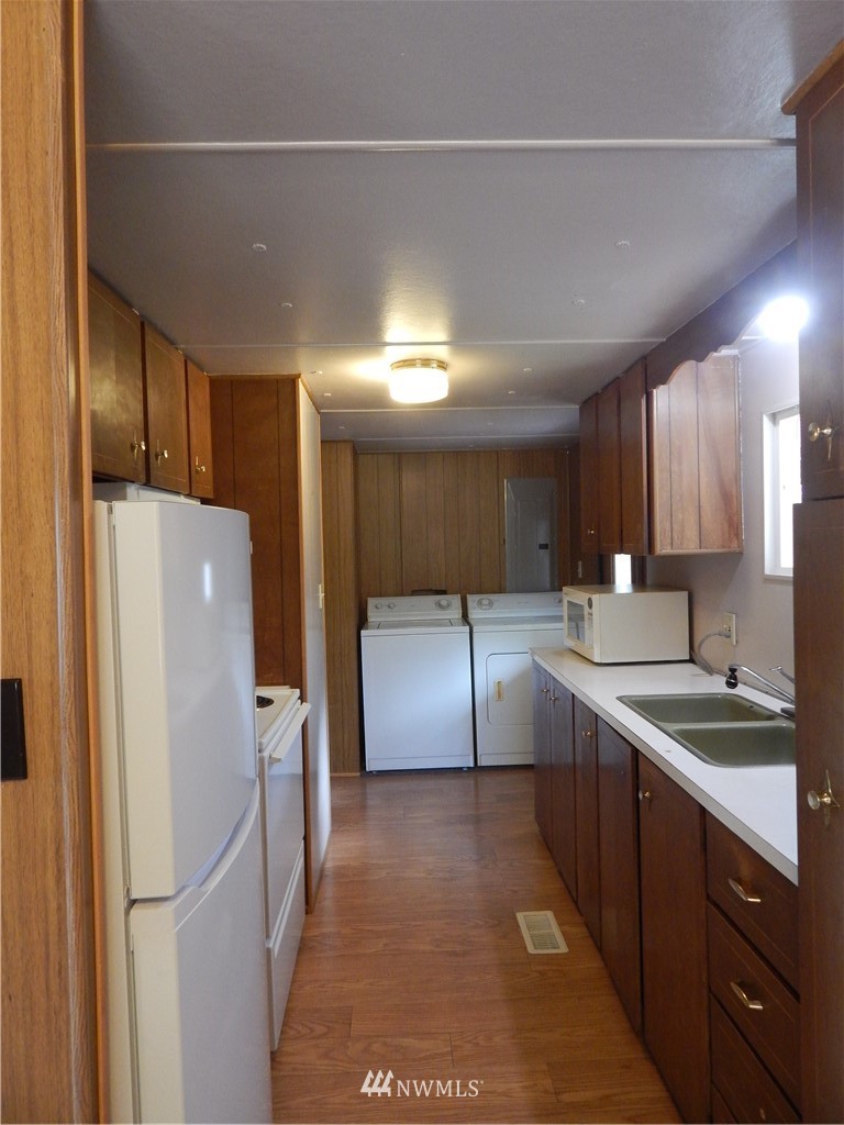 404 South Barr Road Port Angeles, WA 98362 - Photo 7 of 20 Gallery Image 7