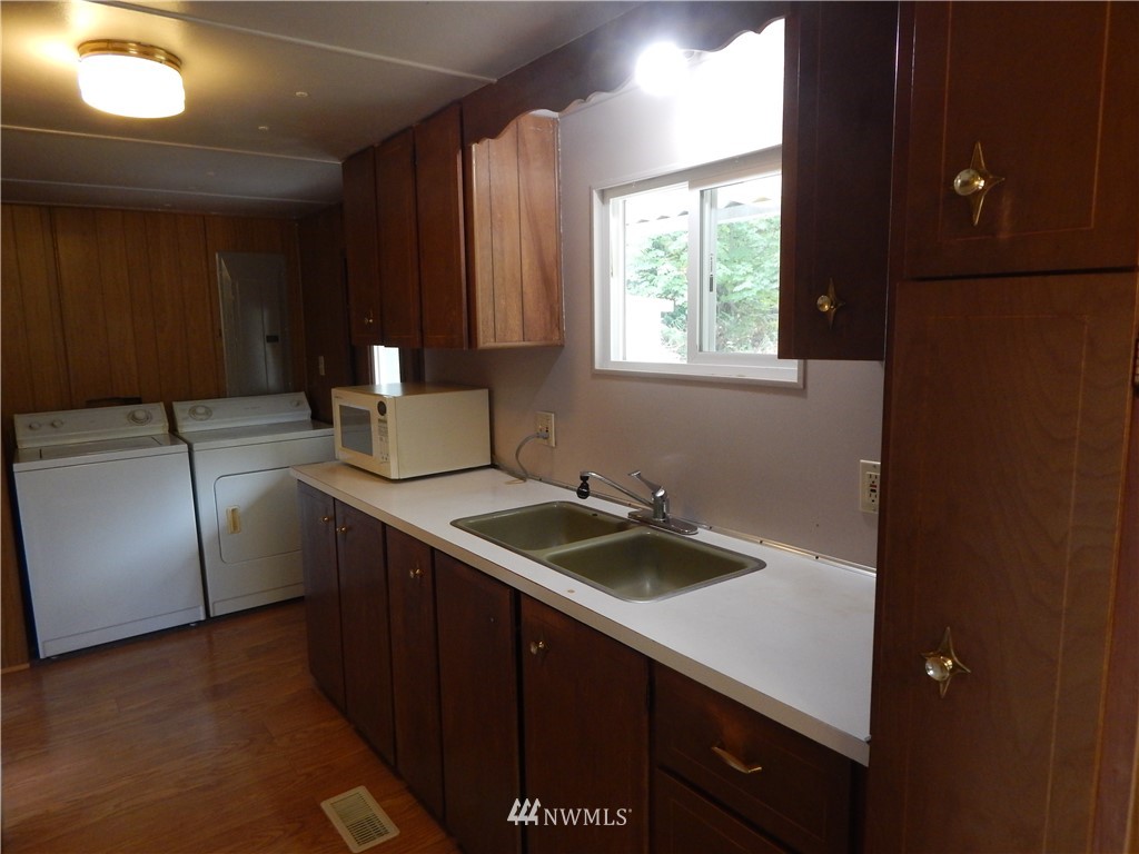 404 South Barr Road Port Angeles, WA 98362 - Photo 8 of 20 Gallery Image 8