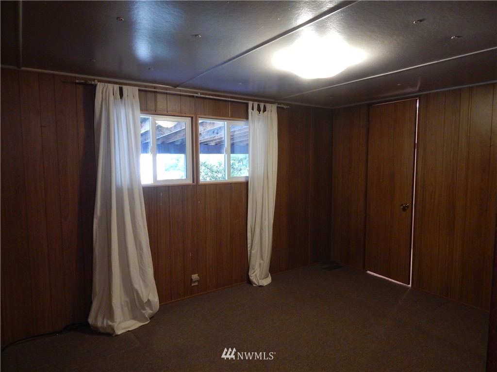 404 South Barr Road Port Angeles, WA 98362 - Photo 10 of 20 Gallery Image 10