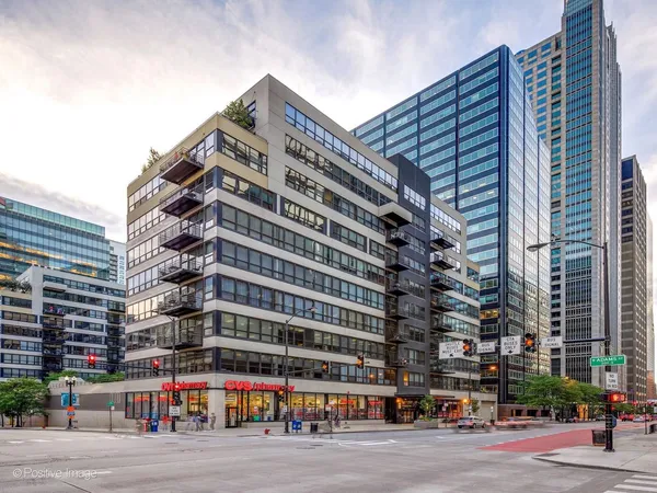 $2,700 | 130 South Canal Street, Unit 820, Chicago, IL 60606