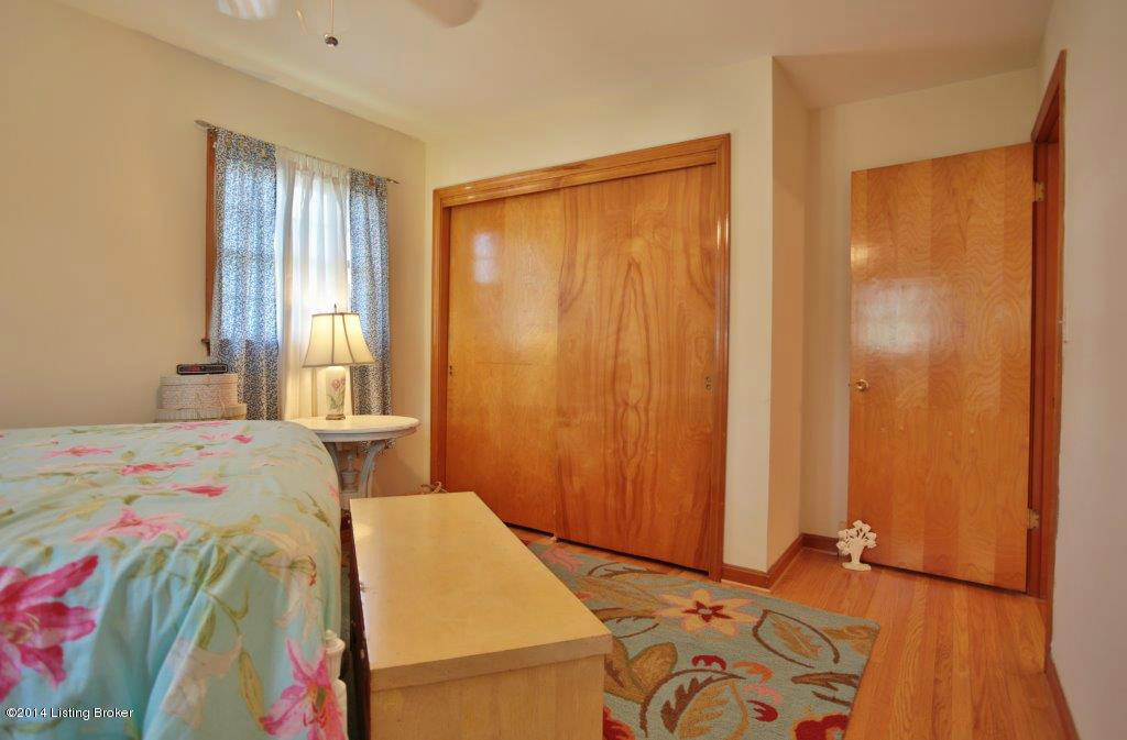 2855 Sheldon Road Louisville, KY 40218 - Photo 21 of 38 JI0A6024