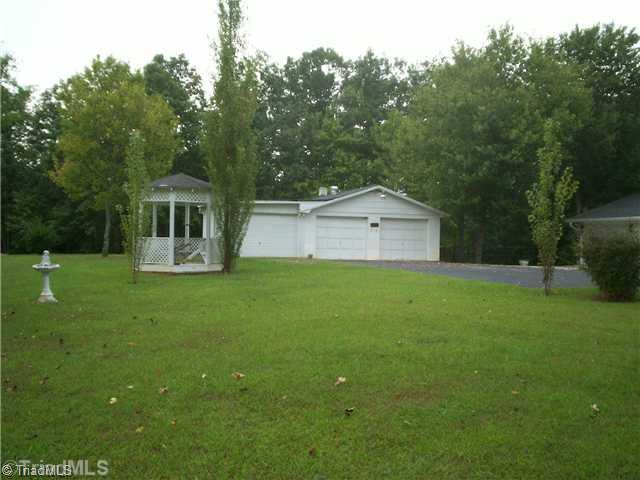 271 Greentown Road Mount Airy, NC 27030 - Photo 16 of 16 Parking Lot/Garage.
