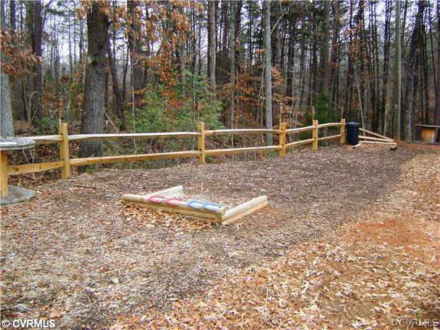 1070 Deep Run Road Cartersville, VA 23027 - Photo 10 of 12 Yard/Garden