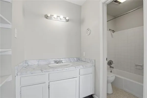 $1,474 | 1005 Chimney Wood Lane, New Orleans, LA 70126