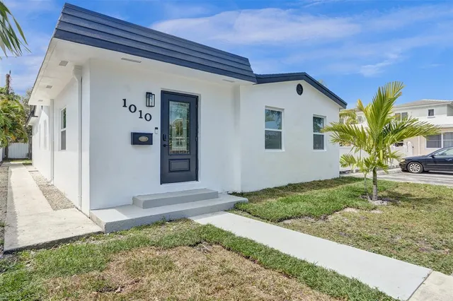 $564,000 | 1010 North 16th Avenue, Hollywood, FL 33020