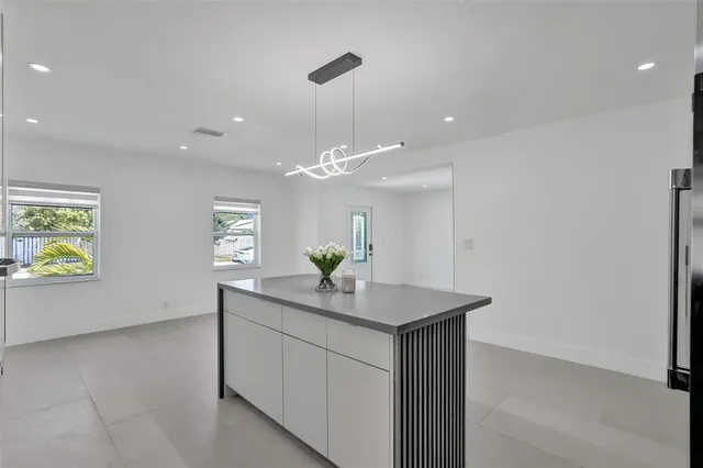 $564,000 | 1010 North 16th Avenue, Hollywood, FL 33020