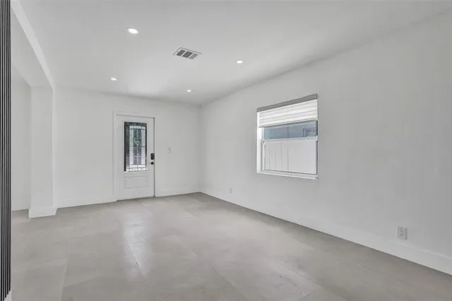 $564,000 | 1010 North 16th Avenue, Hollywood, FL 33020