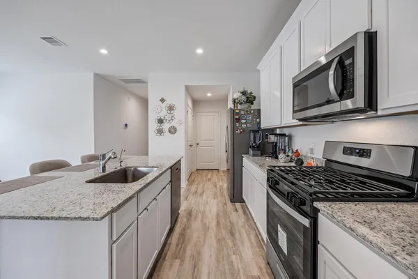 $2,100 | 31118 Delamere Turn Trial, Fulshear, TX 77441