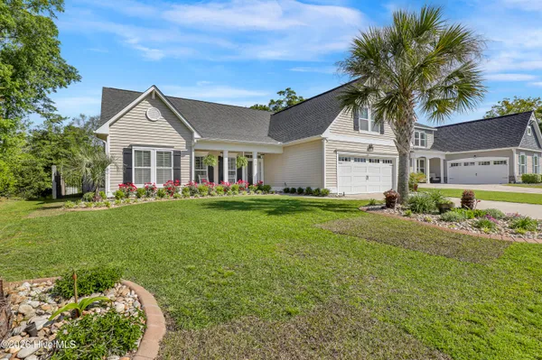 $649,500 | 175 Violetear Ridge, Hampstead, NC 28443