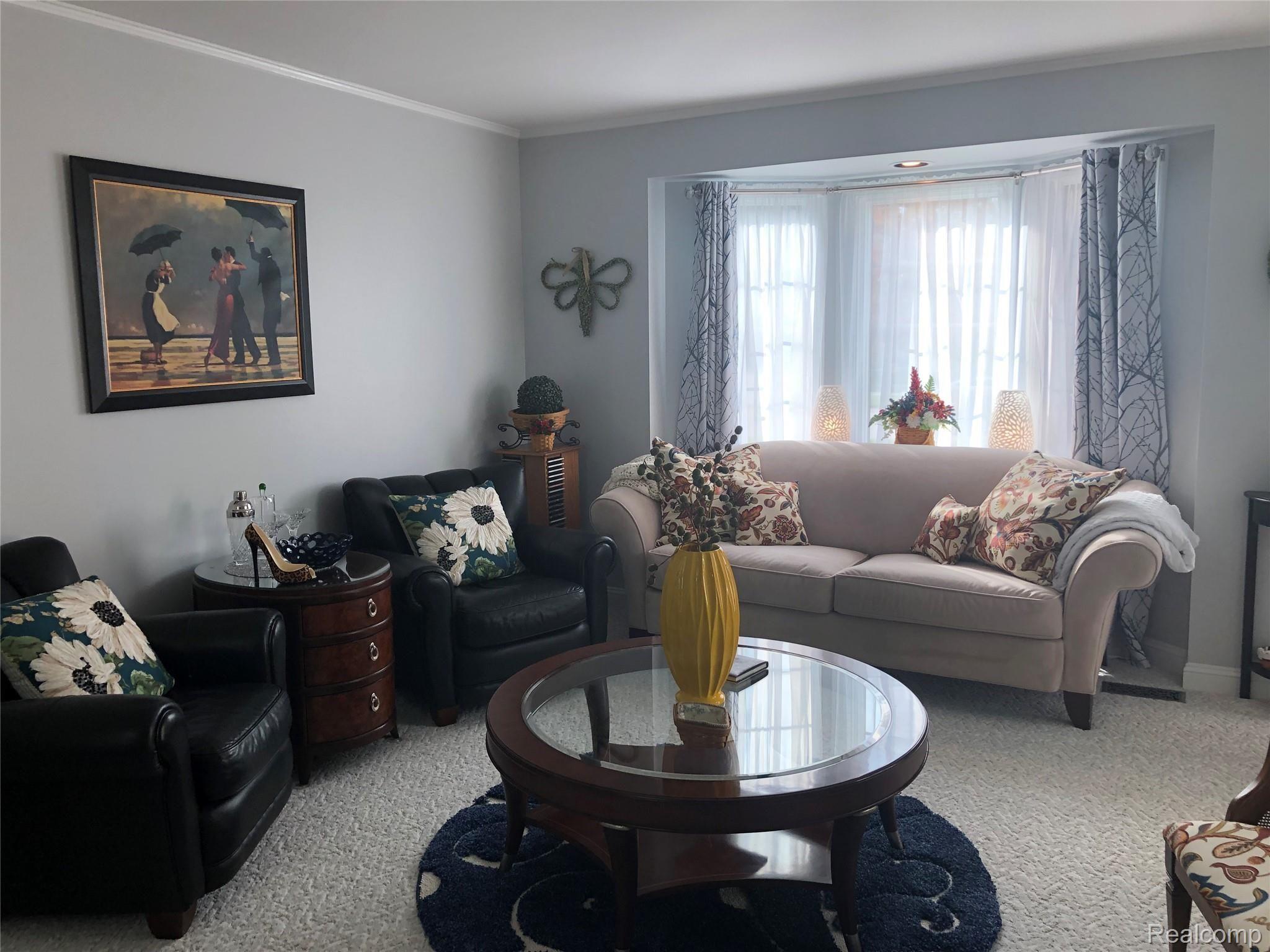 16521 Rosa Lane Southgate, MI 48195 - Photo 11 of 72 DA154C71-12DD-4068-86E1-4A3D68B4D800.jpeg