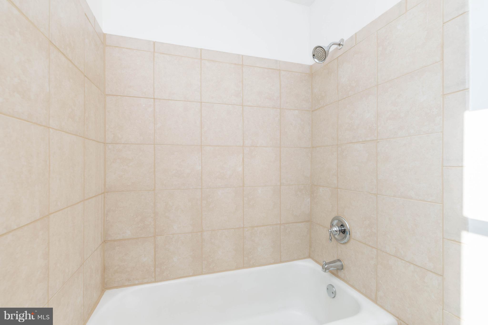3584 Juneway Baltimore, MD 21213 - Photo 21 of 29 Interior (General)