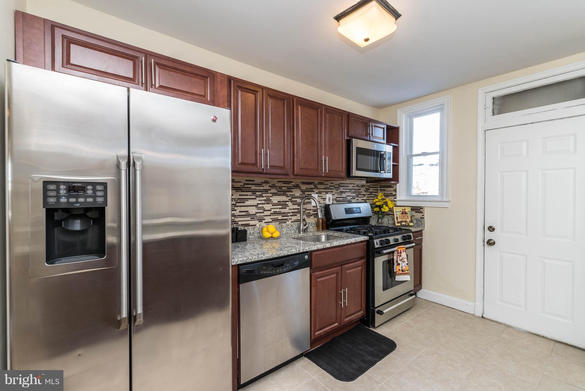 3584 Juneway Baltimore, MD 21213 - Photo 10 of 29 Interior (General)