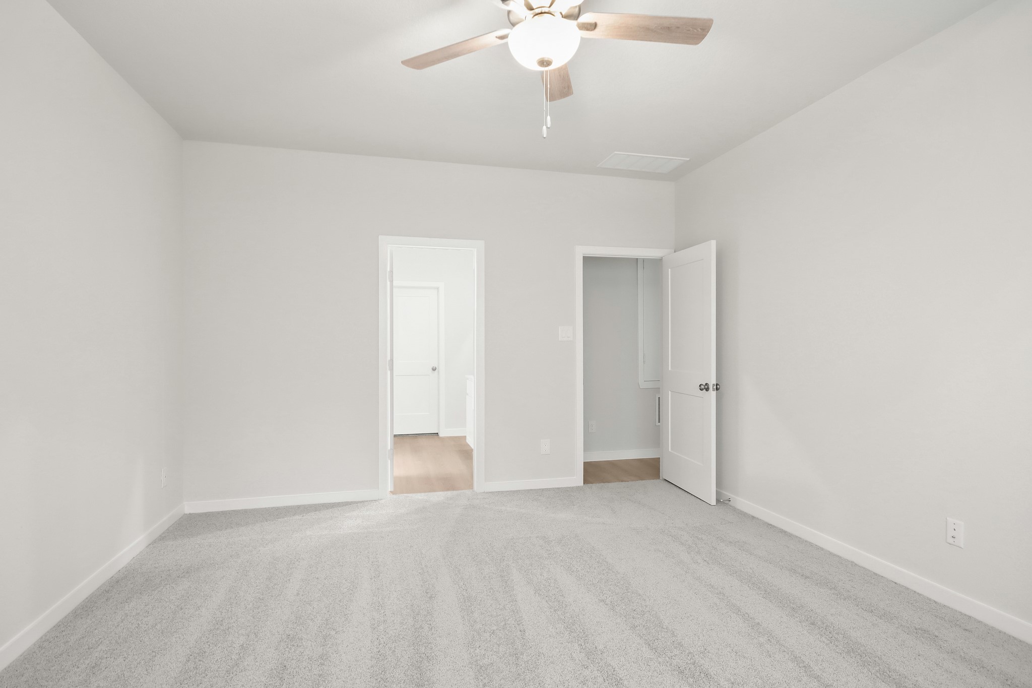 11679 Wilgers Way Willis, TX 77378 - Photo 10 of 21
