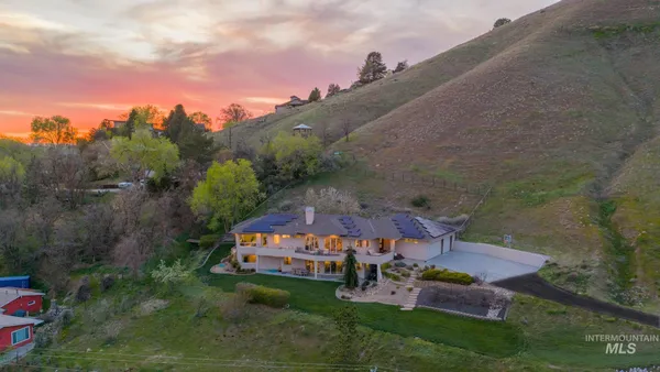 $2,499,900 | 4275 36th Street, Boise, ID 83703