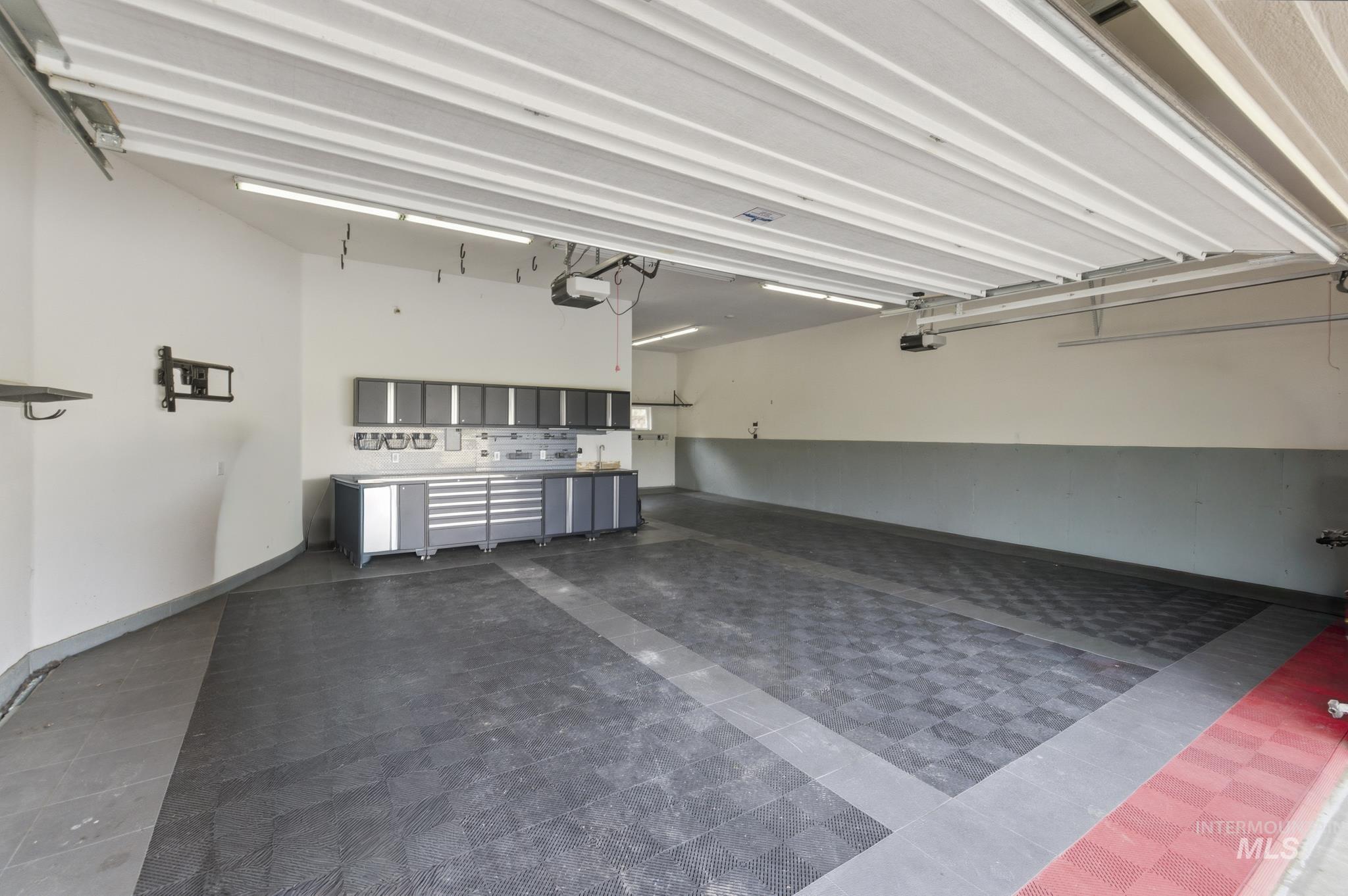 4275 36th Street Boise, ID 83703 - Photo 36 of 50 View of garage